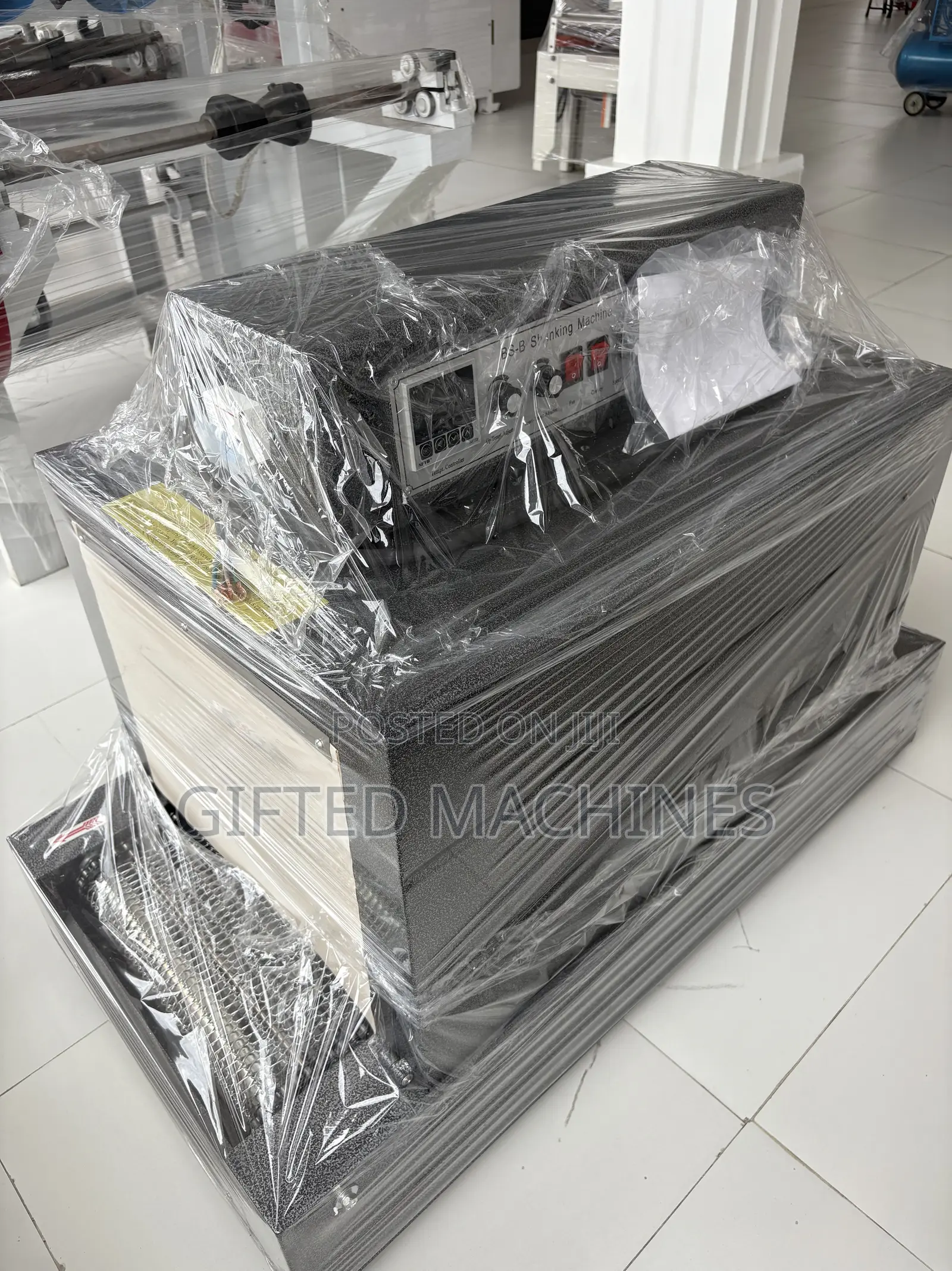 Shrink Packaging Machine