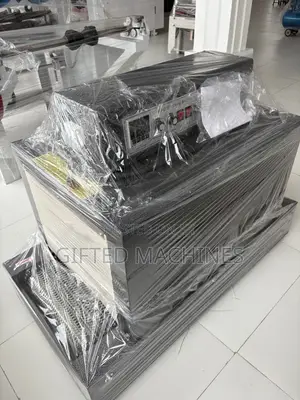 Shrink Packaging Machine