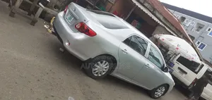 Toyota Corolla 2009 Silver