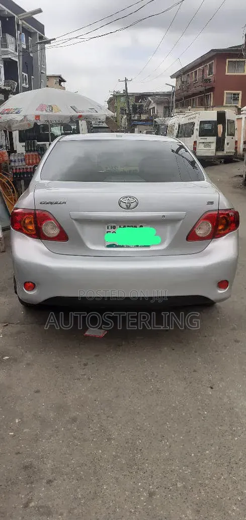Toyota Corolla 2009 Silver