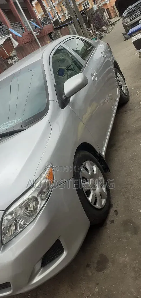 Toyota Corolla 2009 Silver