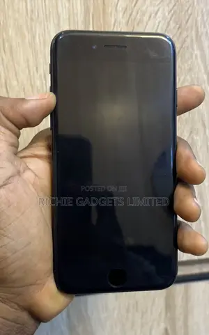 Apple iPhone 7 32 GB Black