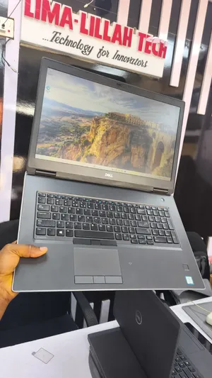 Laptop Dell Precision 7740 32GB Intel Core i7 SSD 512GB