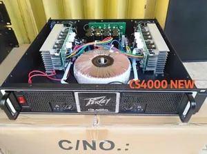 PEAVEY CS4000 Professional Power Amplifier