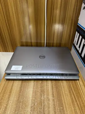 Laptop Dell Precision 5520 16GB Intel Core i7 SSD 512GB