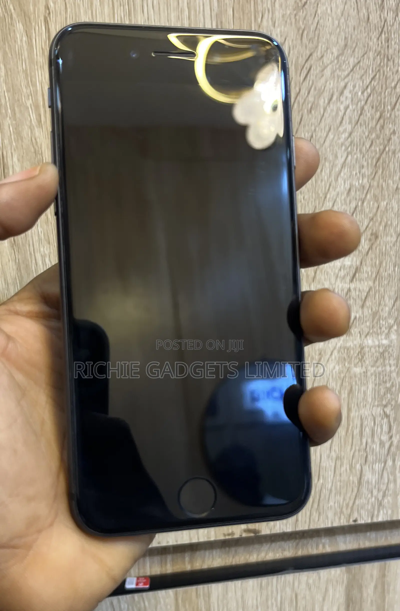 Apple iPhone 8 64 GB Black