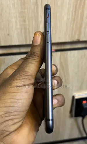 Apple iPhone 8 64 GB Black