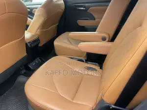 Toyota Highlander Platinum AWD 2024 Blue