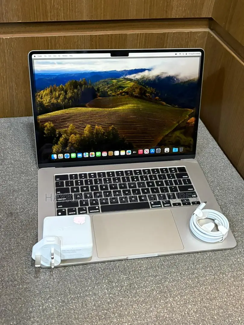 Laptop Apple MacBook Air 2024 M3 8GB HDD 256GB