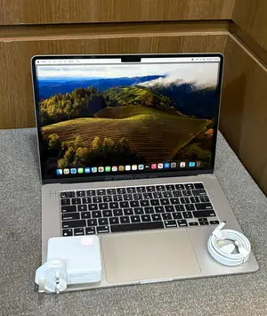 Laptop Apple MacBook Air 2024 M3 8GB HDD 256GB