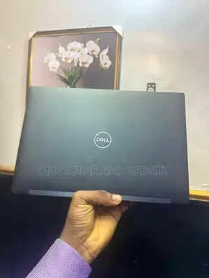 Laptop Dell Latitude 7390 8GB Intel Core i5 SSD 256GB