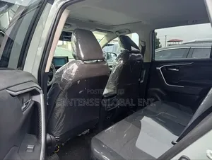 Toyota RAV4 2019 Green