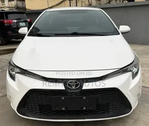 Toyota Corolla 2022 White