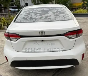 Toyota Corolla 2022 White