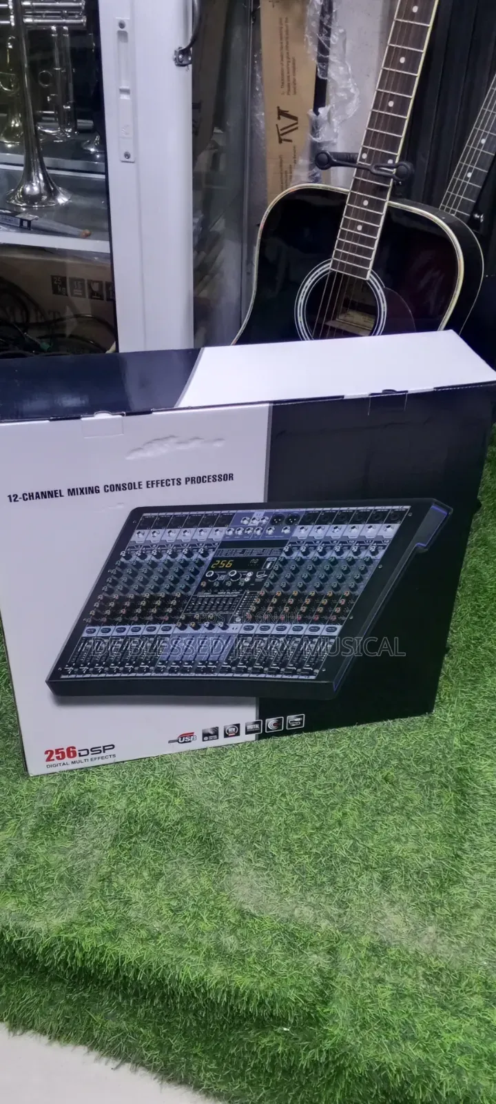 12-Channel Mixer Console Effects