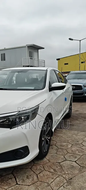 Honda Crider 2021 White