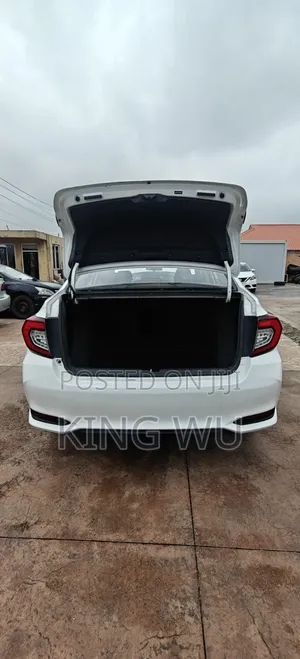 Honda Crider 2021 White