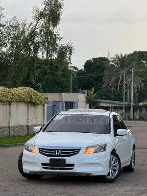 Honda Accord 2011 White