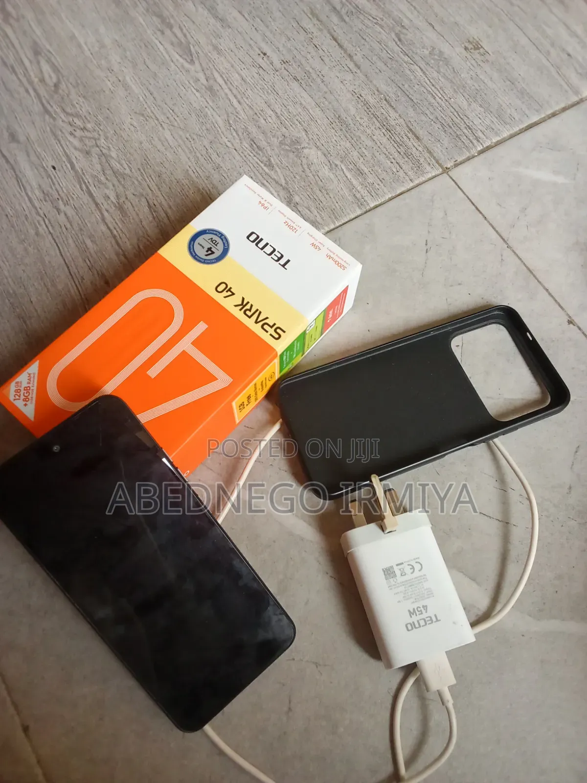 Tecno Spark 40 128 GB Gray