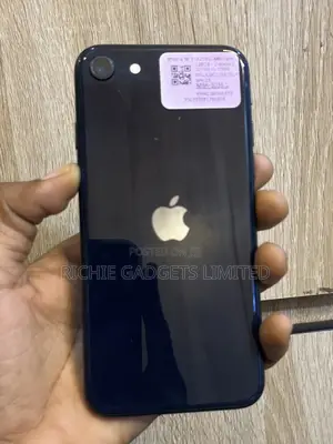 Apple iPhone SE (2022) 128 GB Blue