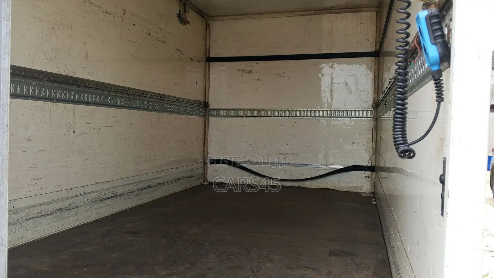 Mitsubishi Canter 2004 White