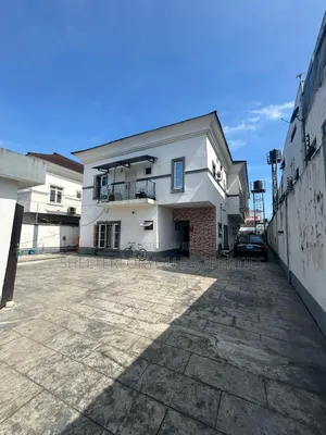 1bdrm House in Lekki Phase 1 for rent