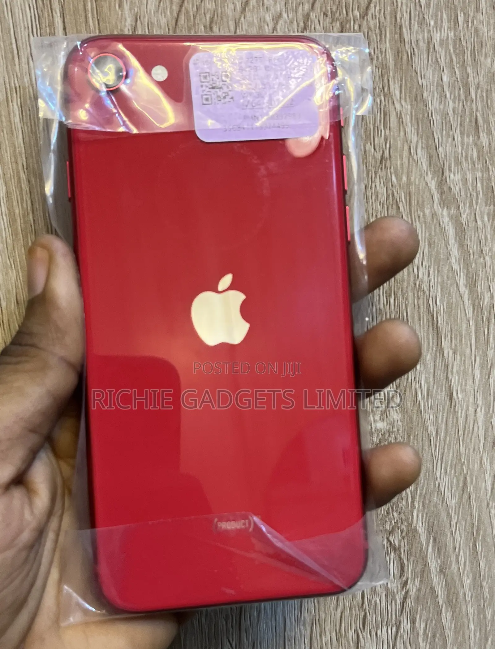 Apple iPhone SE (2020) 64 GB Red
