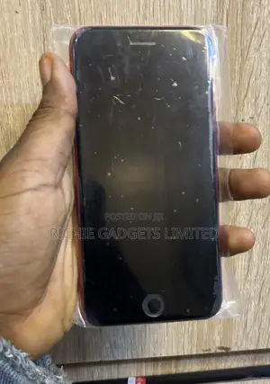 Apple iPhone SE (2020) 64 GB Red