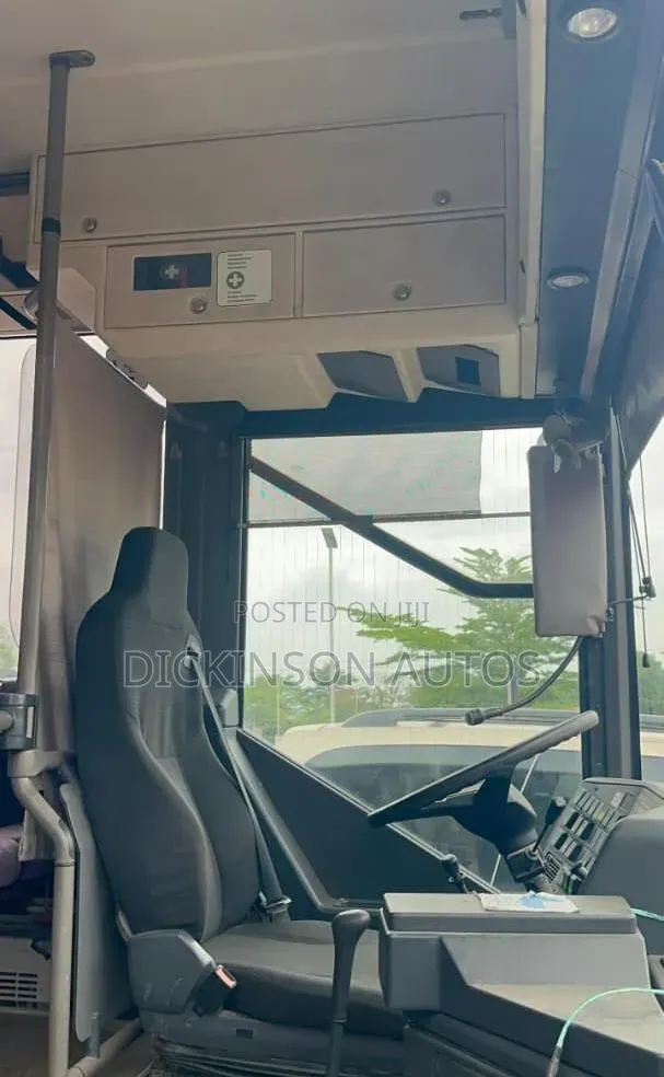Bus 2017 Green