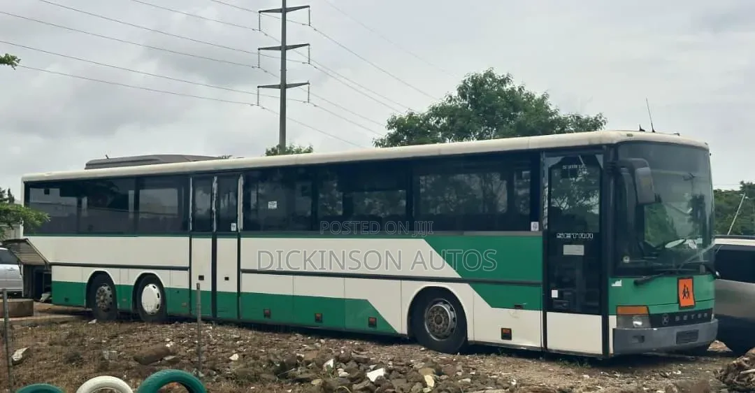 Bus 2017 Green