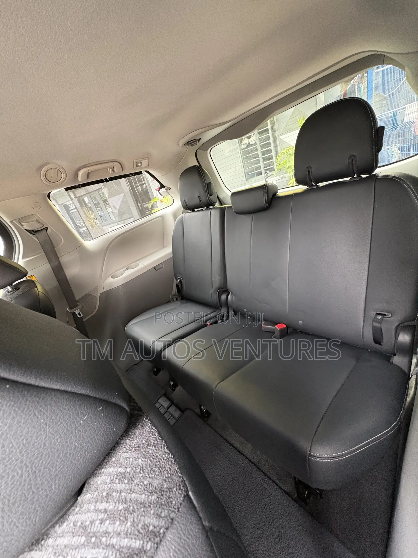 Toyota Sienna 2013 Black