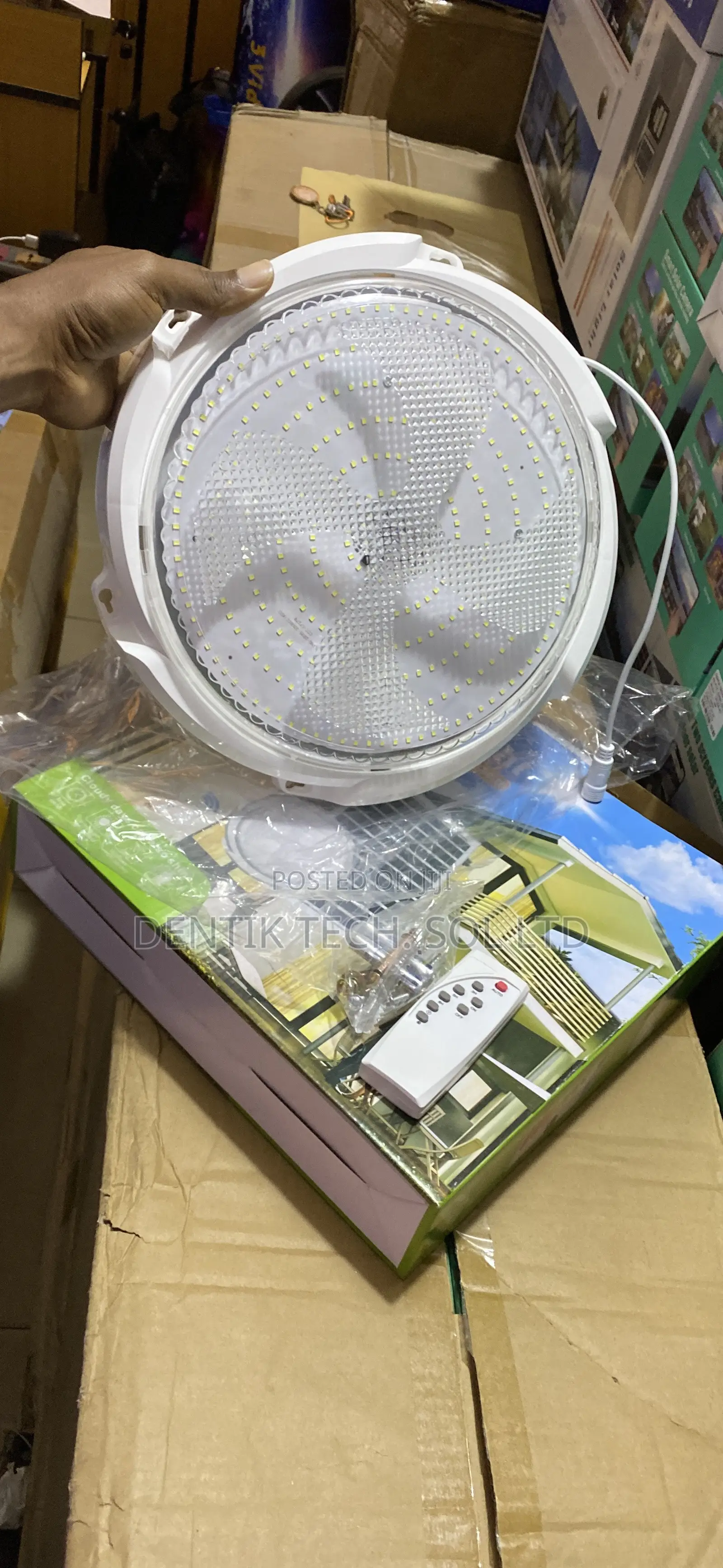 Solar Indoor / Outdoor Ceiling Light With Remote Control - 300watts