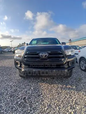 Toyota Tacoma 2018 Black