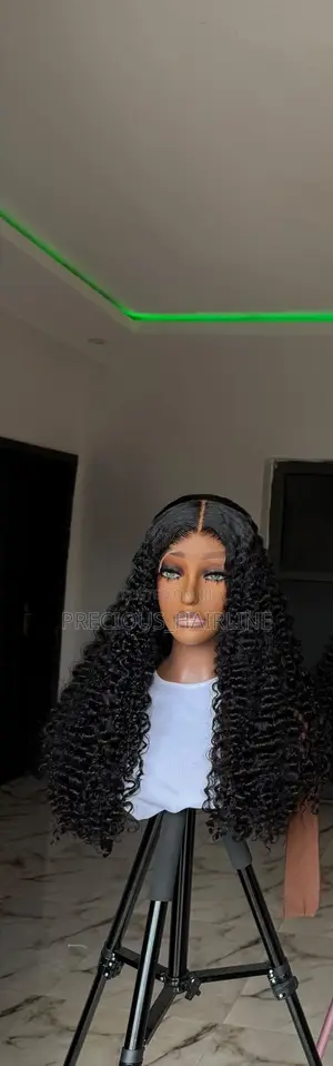 Hairs,wigs and Product