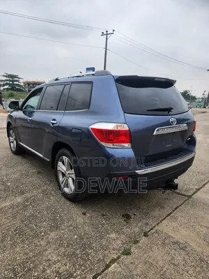 Toyota Highlander 2013 Blue