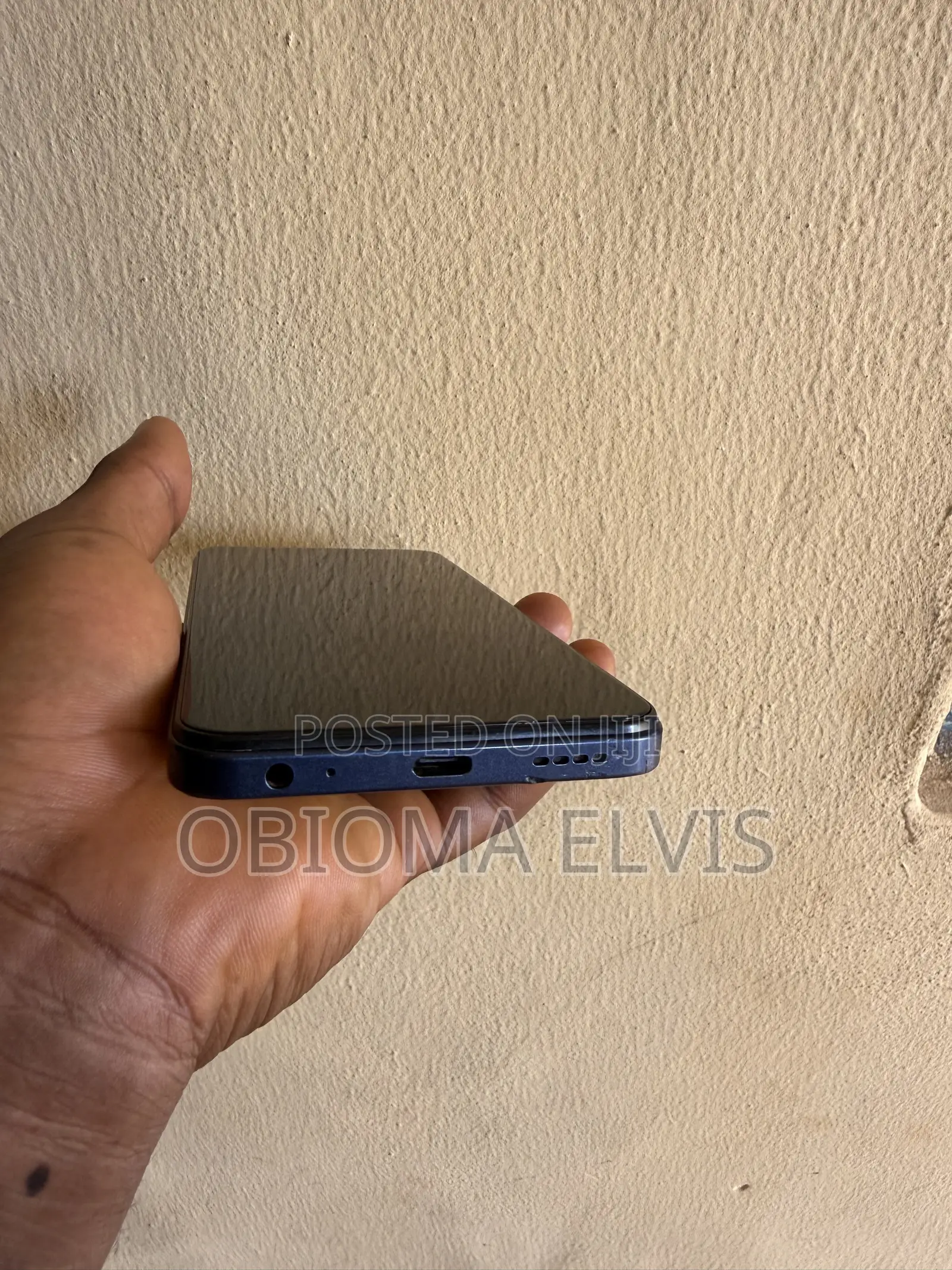 Itel P40+ 128 GB Graphite