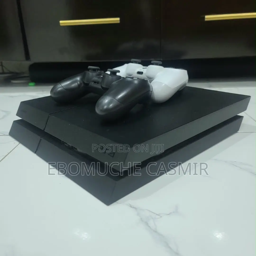PS4 Console