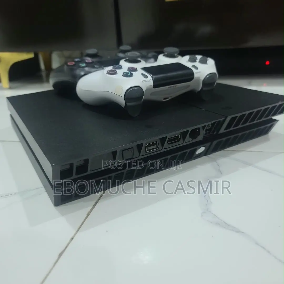 PS4 Console