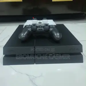 PS4 Console