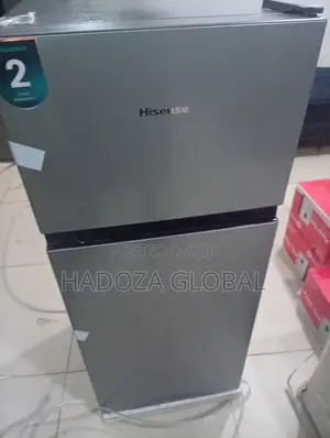 Hisense 172DR Silver Refrigerator With Adjustable Shelves