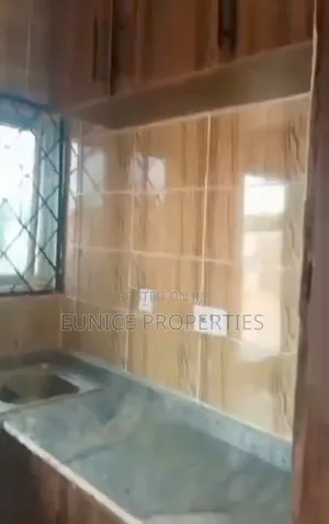 2bdrm Block of Flats in Eunice Properties, Benin City for rent