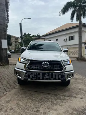 Toyota Hilux Revo Double Cab Petrol 2.7 AWD 2020 White