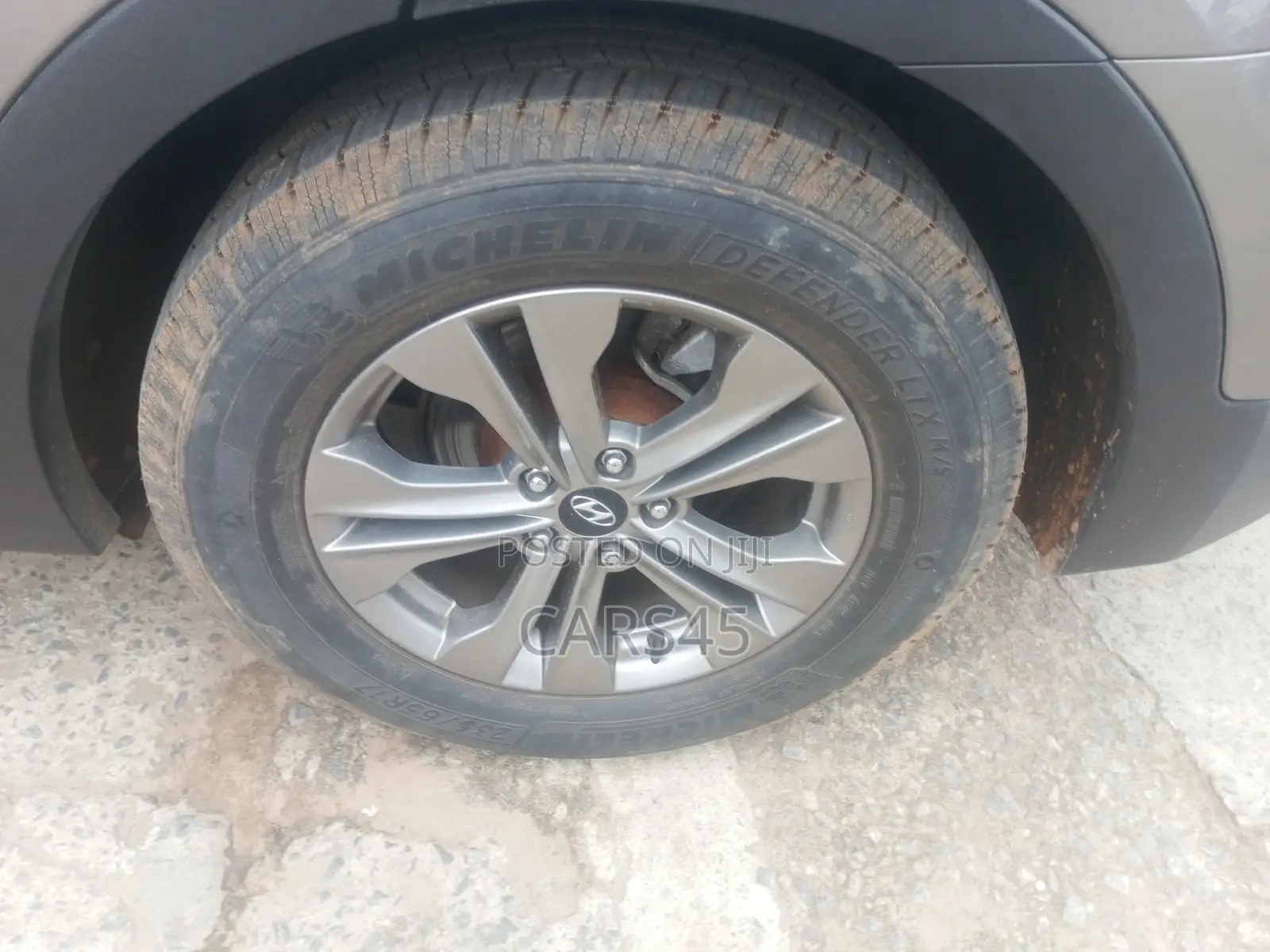 Hyundai Santa Fe 2016 Gray