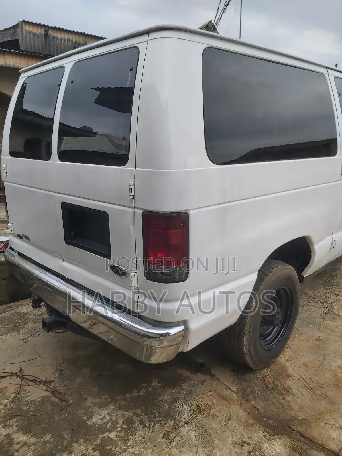 Ford E350 2007 White