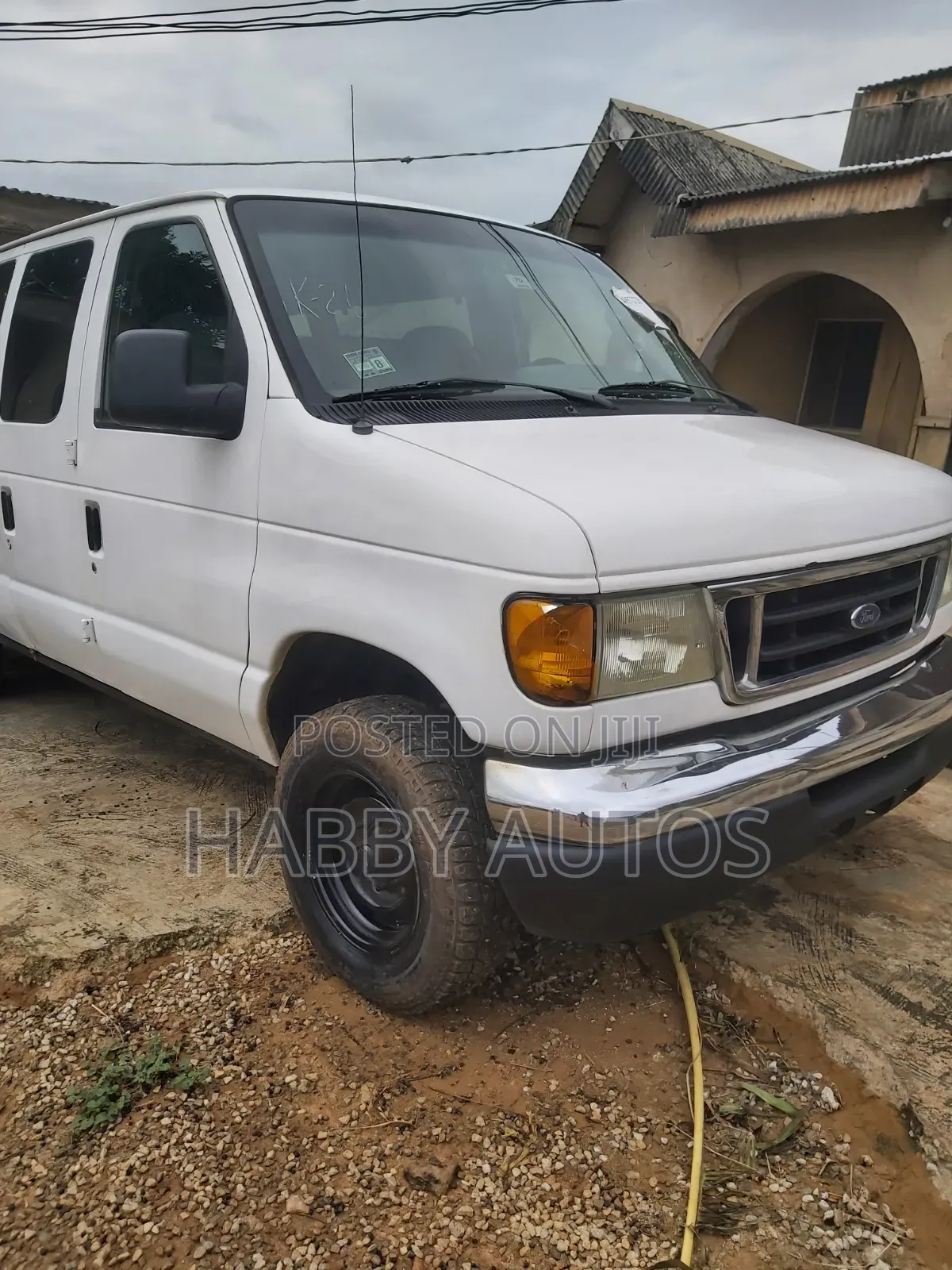 Ford E350 2007 White