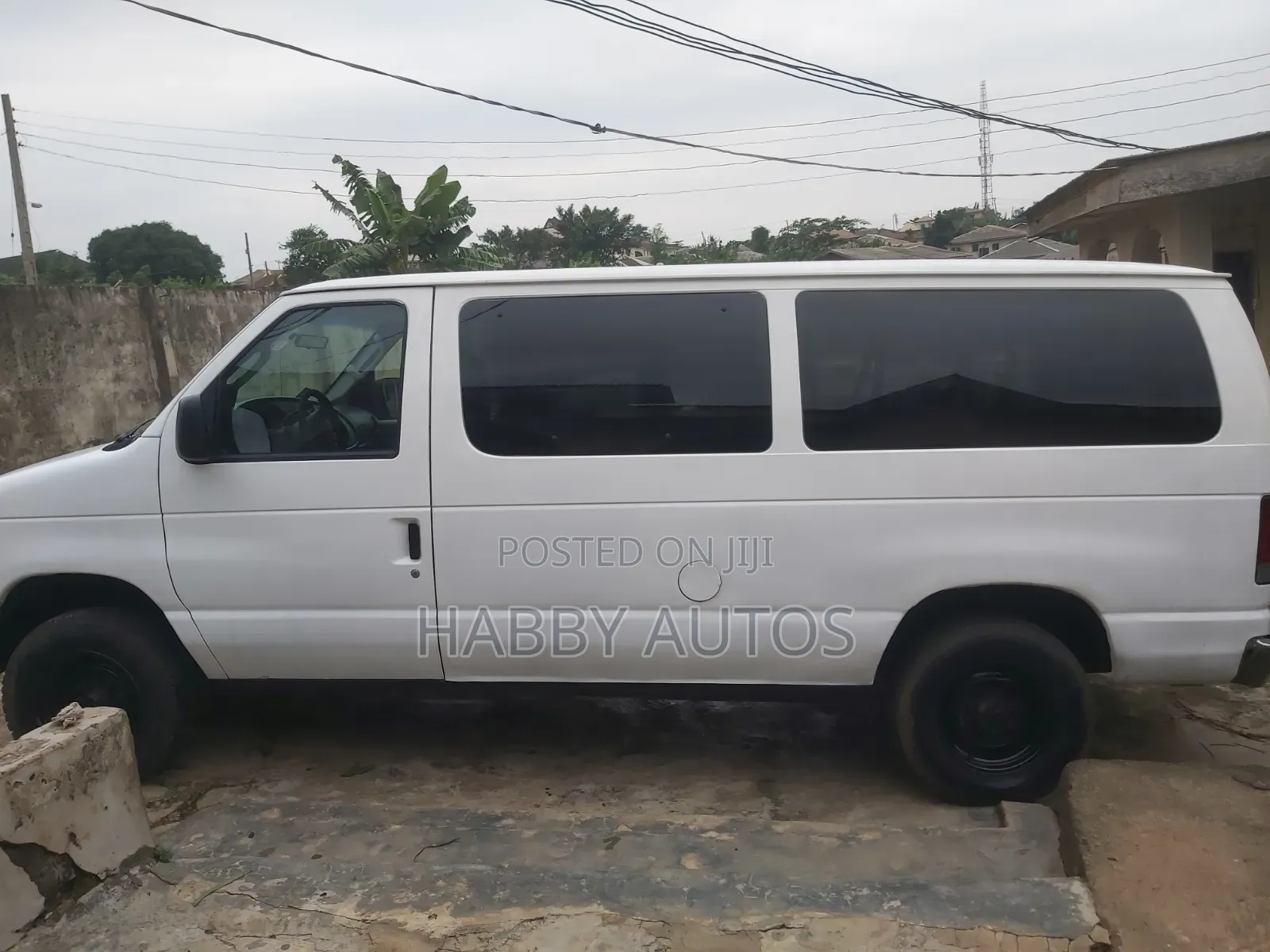Ford E350 2007 White
