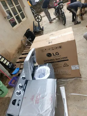 LG 9KG Laundry Machine – Powerful Cleaning Performance
