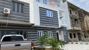 4bdrm Townhouse / Terrace in Untarred Road, Katampe (Main) for rent
