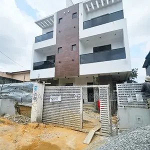 4bdrm House in Ikeja Lagos, Adeniyi Jones for sale