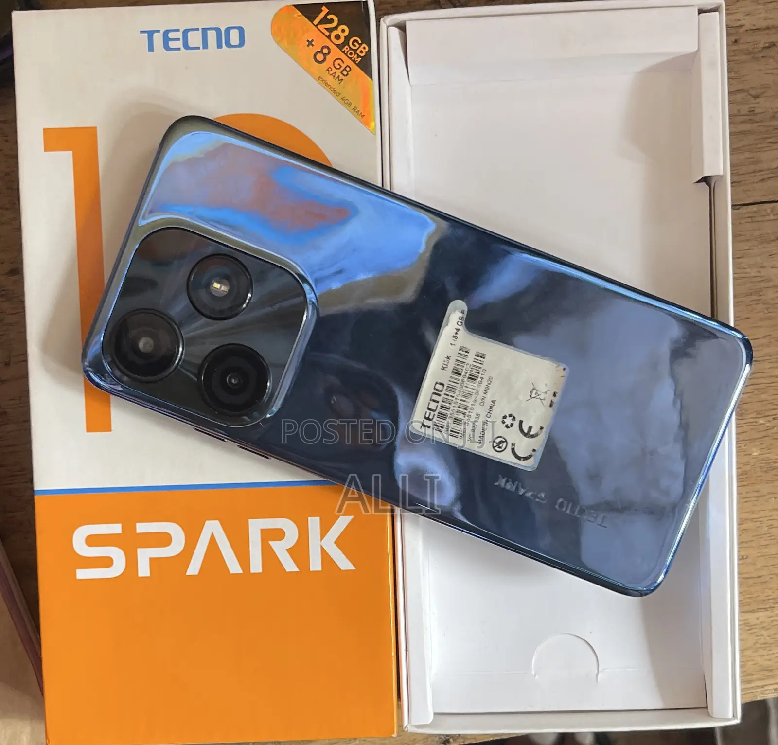 Tecno Spark 10 128 GB Blue